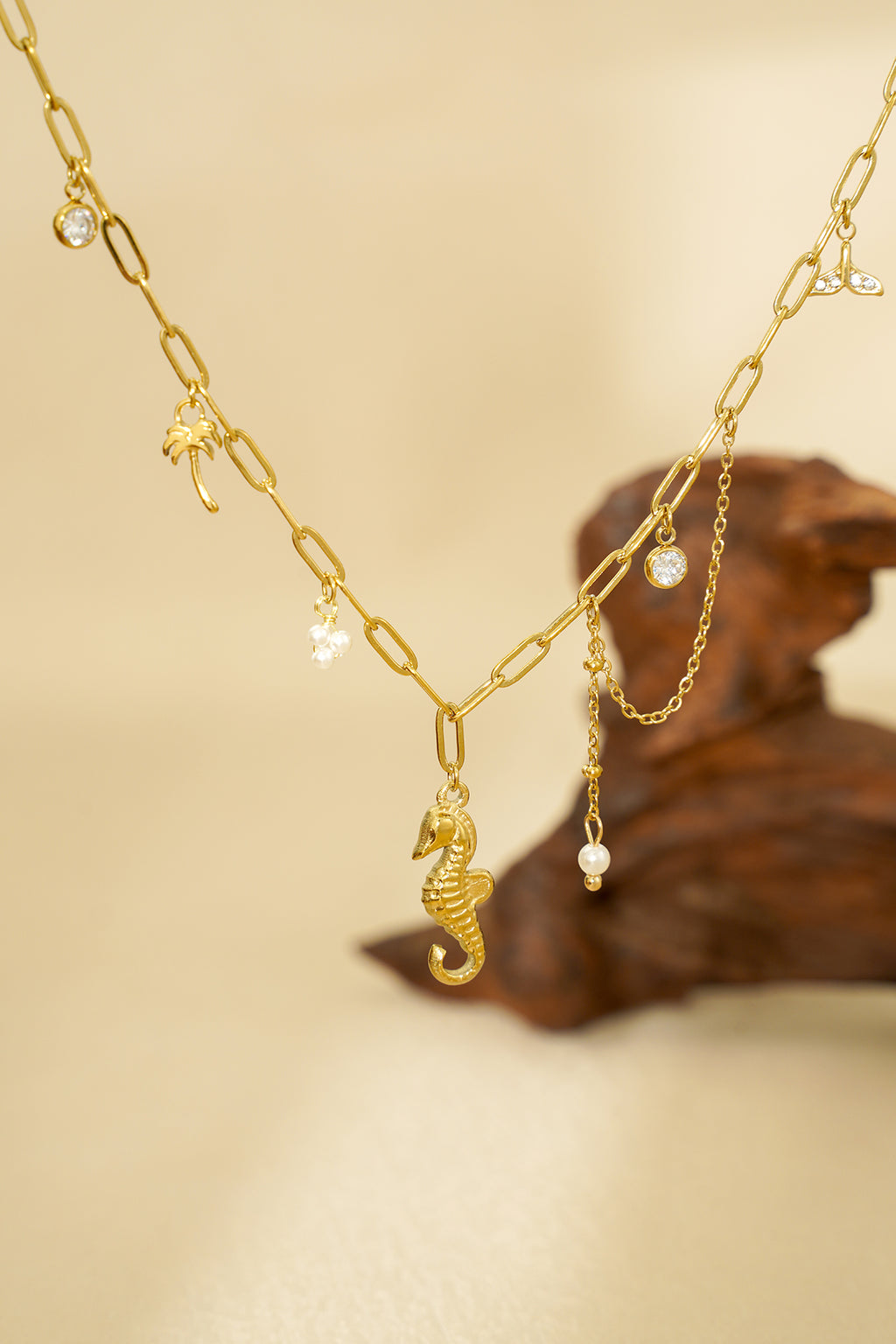 underwater necklace