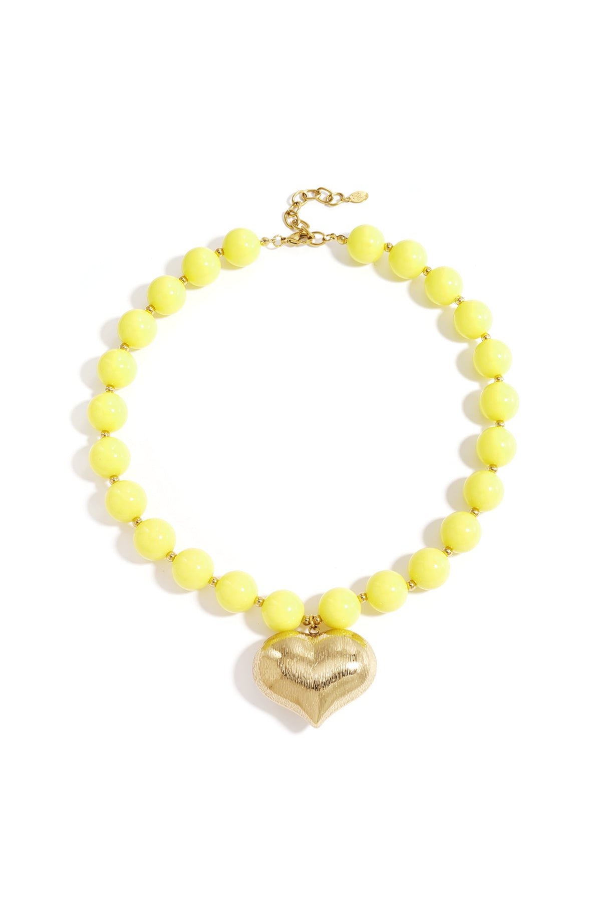 Bead necklace with hanging heart